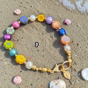 Freahwater Pearls & Hawaiian Czech Glass Flower Beads. Rainbow Gold Bracelet